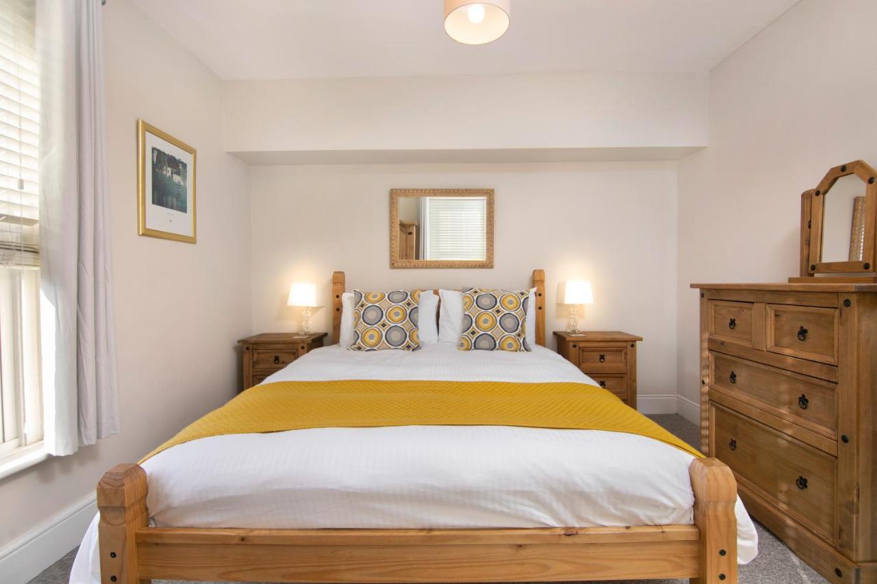 Salt Lane Apartment